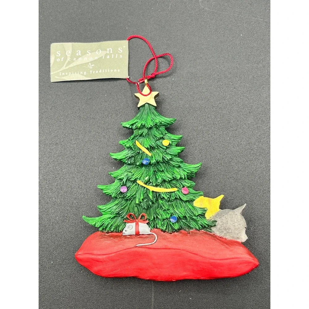 Seasons of Cannon Falls Sleeping Cats Christmas Tree Ornament Resin New With Tag